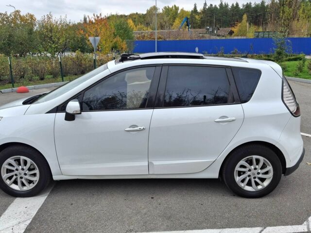 Білий Рено Сценік III, об'ємом двигуна 1.5 л та пробігом 252 тис. км за 7600 $, фото 1 на Automoto.ua