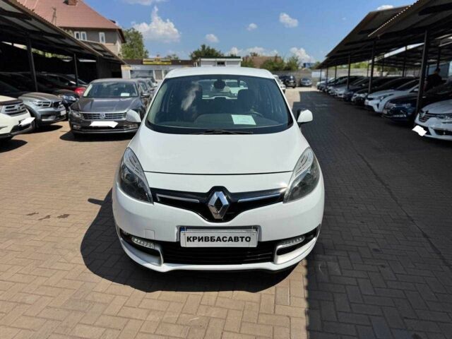Белый Рено Сценик III, объемом двигателя 1.5 л и пробегом 197 тыс. км за 10500 $, фото 1 на Automoto.ua