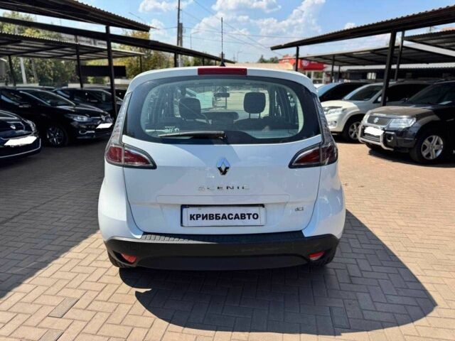 Белый Рено Сценик III, объемом двигателя 1.5 л и пробегом 197 тыс. км за 10500 $, фото 6 на Automoto.ua