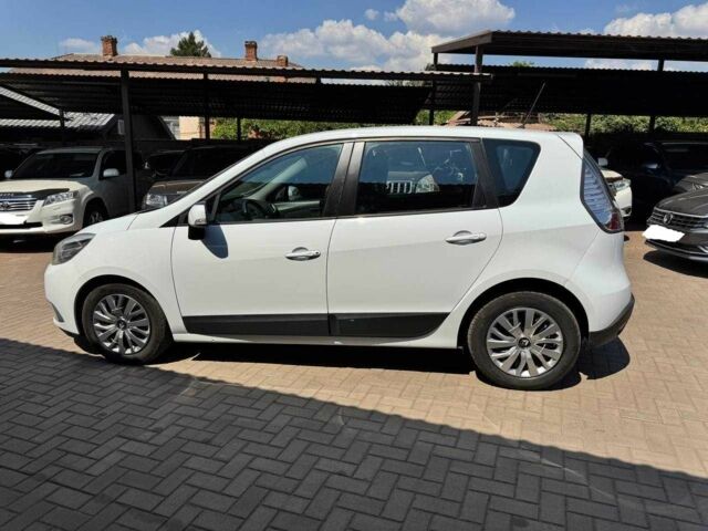 Белый Рено Сценик III, объемом двигателя 1.5 л и пробегом 197 тыс. км за 10500 $, фото 4 на Automoto.ua