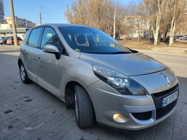 Бежевий Рено Сценік III, об'ємом двигуна 1.5 л та пробігом 209 тис. км за 6800 $, фото 2 на Automoto.ua