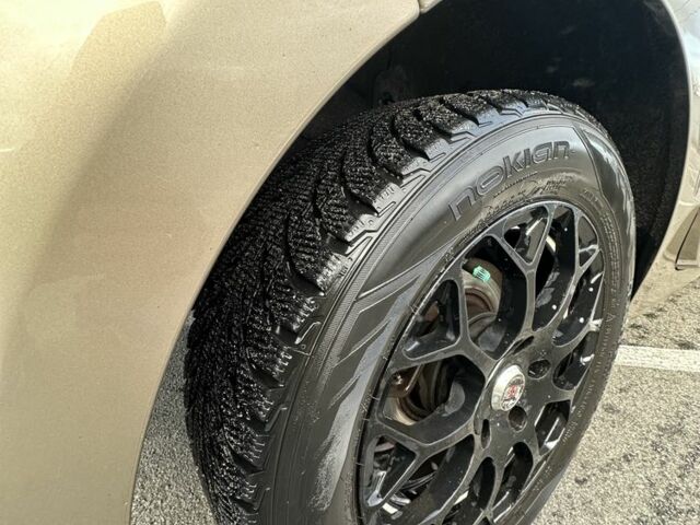 Рено Сценик III 2014 в Буче на Automoto.ua Бежевый Рено Сценик III, объемом двигателя 1.5 л и пробегом 234 тыс. км за 8500 $, фото 1 на Automoto.ua