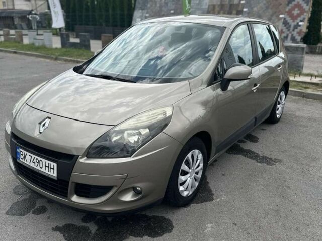 Бежевий Рено Сценік III, об'ємом двигуна 1.6 л та пробігом 222 тис. км за 6900 $, фото 1 на Automoto.ua