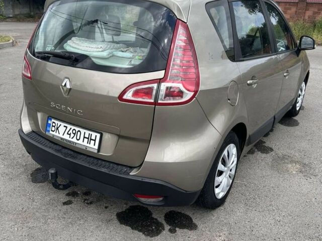 Бежевий Рено Сценік III, об'ємом двигуна 1.6 л та пробігом 222 тис. км за 6900 $, фото 3 на Automoto.ua