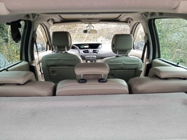 Рено Сценик III 2011 в Чернигове на Automoto.ua Бежевый Рено Сценик III, объемом двигателя 1.6 л и пробегом 285 тыс. км за 6500 $, фото 7 на Automoto.ua