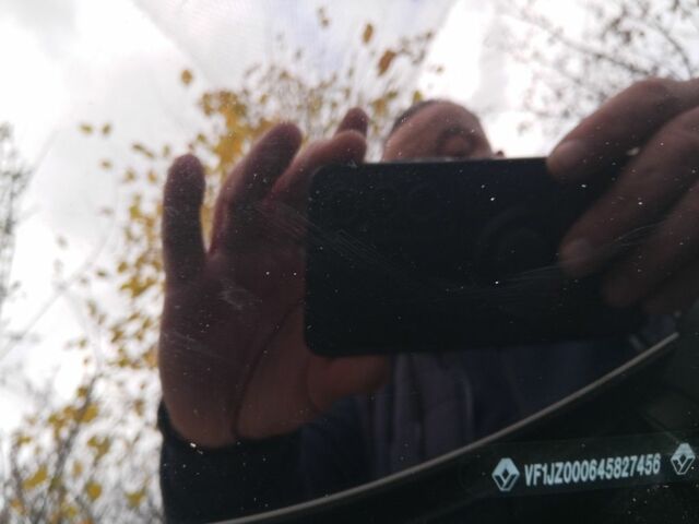 Рено Сценик III 2011 в Чернигове на Automoto.ua Бежевый Рено Сценик III, объемом двигателя 1.6 л и пробегом 285 тыс. км за 6500 $, фото 11 на Automoto.ua