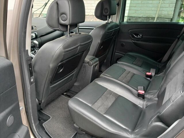 Бежевый Рено Сценик III, объемом двигателя 1.5 л и пробегом 149 тыс. км за 10600 $, фото 21 на Automoto.ua