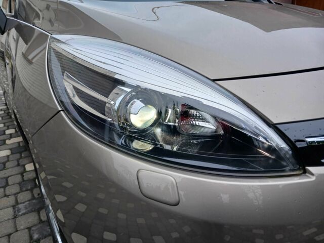 Бежевый Рено Сценик III, объемом двигателя 1.5 л и пробегом 149 тыс. км за 10600 $, фото 17 на Automoto.ua