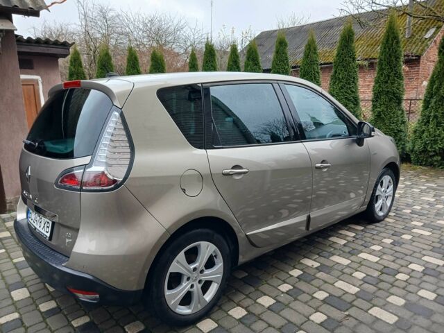 Бежевый Рено Сценик III, объемом двигателя 1.5 л и пробегом 149 тыс. км за 10600 $, фото 3 на Automoto.ua