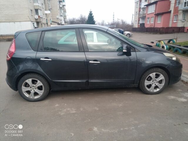 Черный Рено Сценик III, объемом двигателя 2 л и пробегом 238 тыс. км за 7600 $, фото 1 на Automoto.ua