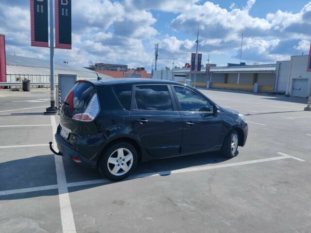 Черный Рено Сценик III, объемом двигателя 1.5 л и пробегом 251 тыс. км за 7500 $, фото 2 на Automoto.ua