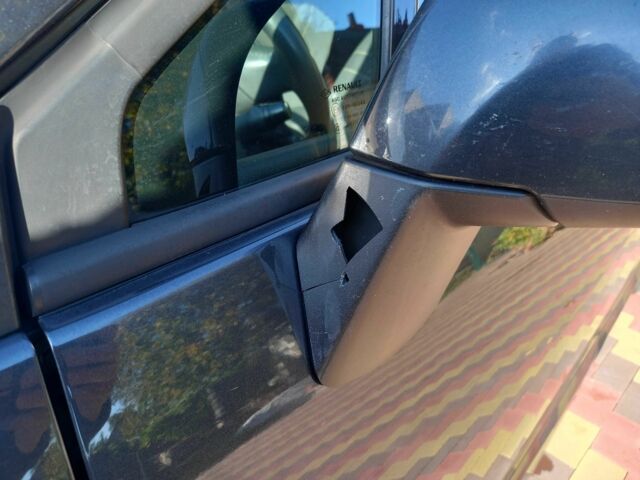 Черный Рено Сценик III, объемом двигателя 1.4 л и пробегом 250 тыс. км за 6500 $, фото 13 на Automoto.ua