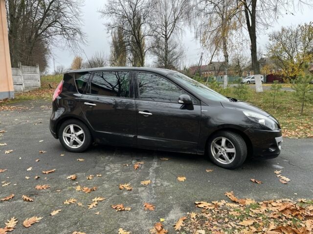 Черный Рено Сценик III, объемом двигателя 1.9 л и пробегом 300 тыс. км за 6500 $, фото 3 на Automoto.ua