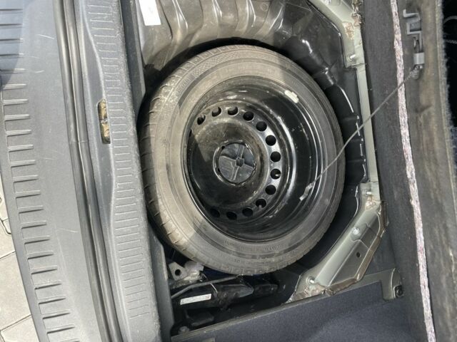 Черный Рено Сценик III, объемом двигателя 1.5 л и пробегом 263 тыс. км за 6300 $, фото 8 на Automoto.ua