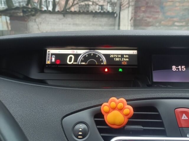 Черный Рено Сценик III, объемом двигателя 1.5 л и пробегом 207 тыс. км за 7100 $, фото 6 на Automoto.ua