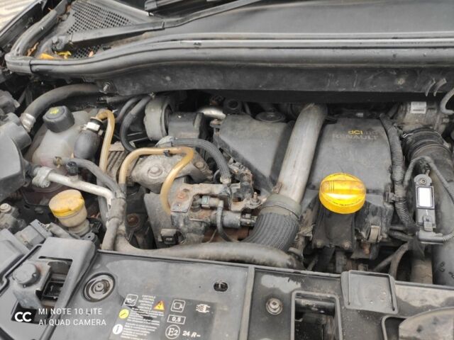 Чорний Рено Сценік III, об'ємом двигуна 1.5 л та пробігом 250 тис. км за 5800 $, фото 18 на Automoto.ua