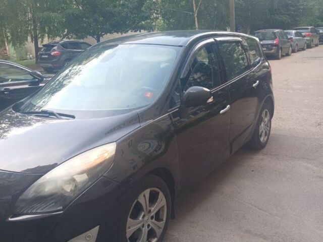 Чорний Рено Сценік III, об'ємом двигуна 1.6 л та пробігом 262 тис. км за 6999 $, фото 2 на Automoto.ua