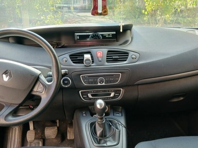 Черный Рено Сценик III, объемом двигателя 1.4 л и пробегом 233 тыс. км за 6000 $, фото 1 на Automoto.ua