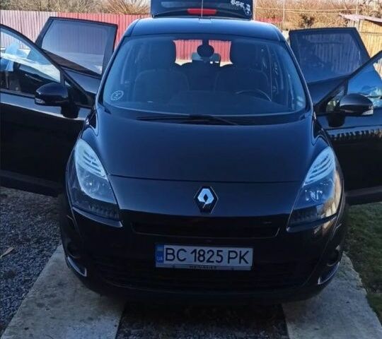 Черный Рено Сценик III, объемом двигателя 1.9 л и пробегом 215 тыс. км за 7400 $, фото 1 на Automoto.ua