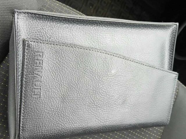 Черный Рено Сценик III, объемом двигателя 1.4 л и пробегом 120 тыс. км за 6500 $, фото 16 на Automoto.ua