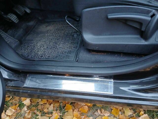 Черный Рено Сценик III, объемом двигателя 1.4 л и пробегом 120 тыс. км за 6500 $, фото 12 на Automoto.ua