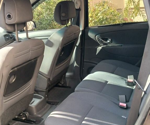 Черный Рено Сценик III, объемом двигателя 1.4 л и пробегом 233 тыс. км за 6000 $, фото 2 на Automoto.ua