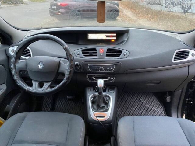 Чорний Рено Сценік III, об'ємом двигуна 1.5 л та пробігом 217 тис. км за 6000 $, фото 2 на Automoto.ua