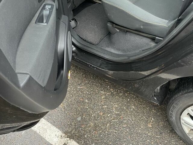 Черный Рено Сценик III, объемом двигателя 1.9 л и пробегом 340 тыс. км за 4900 $, фото 1 на Automoto.ua