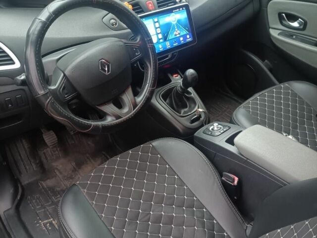 Черный Рено Сценик III, объемом двигателя 1.5 л и пробегом 207 тыс. км за 7100 $, фото 4 на Automoto.ua