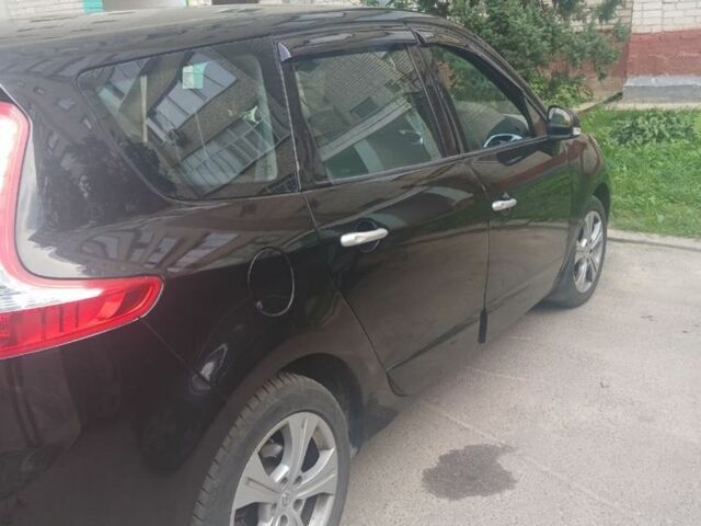 Чорний Рено Сценік III, об'ємом двигуна 1.6 л та пробігом 262 тис. км за 6999 $, фото 1 на Automoto.ua