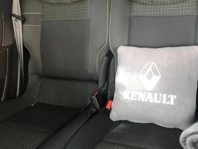 Чорний Рено Сценік III, об'ємом двигуна 2 л та пробігом 245 тис. км за 7800 $, фото 5 на Automoto.ua