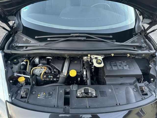 Черный Рено Сценик III, объемом двигателя 0 л и пробегом 277 тыс. км за 6750 $, фото 6 на Automoto.ua