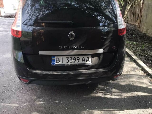 Чорний Рено Сценік III, об'ємом двигуна 2 л та пробігом 245 тис. км за 7800 $, фото 1 на Automoto.ua