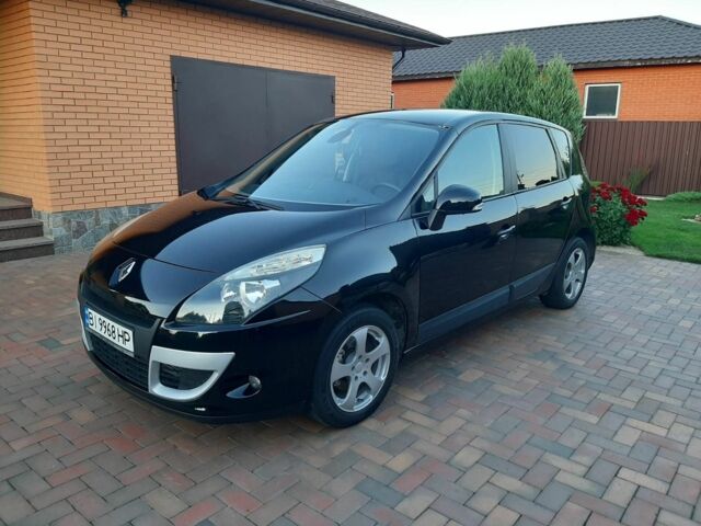 Рено Сценік III 2011 у Золотоноше на Automoto.ua Чорний Рено Сценік III, об'ємом двигуна 1.5 л та пробігом 240 тис. км за 7600 $, фото 1 на Automoto.ua