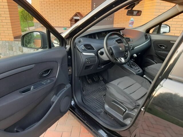 Рено Сценік III 2011 у Золотоноше на Automoto.ua Чорний Рено Сценік III, об'ємом двигуна 1.5 л та пробігом 240 тис. км за 7600 $, фото 7 на Automoto.ua