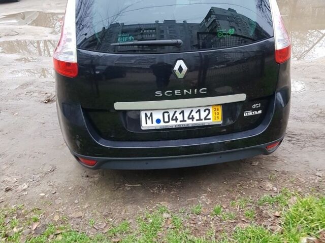 Черный Рено Сценик III, объемом двигателя 0 л и пробегом 300 тыс. км за 3800 $, фото 1 на Automoto.ua