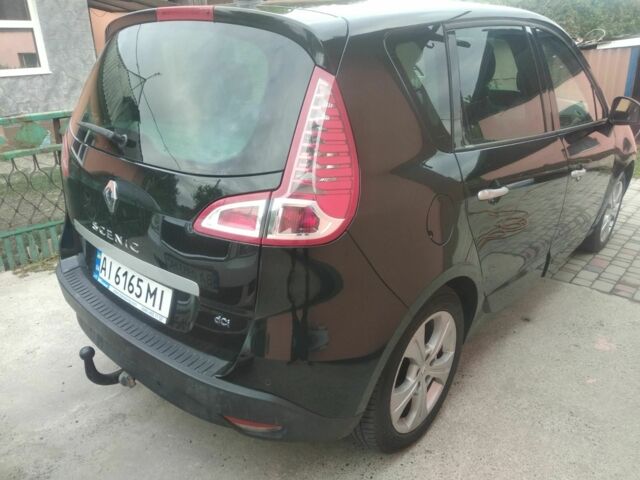 Рено Сценік III 2011 у Гайвороне на Automoto.ua Чорний Рено Сценік III, об'ємом двигуна 1.5 л та пробігом 271 тис. км за 6999 $, фото 2 на Automoto.ua