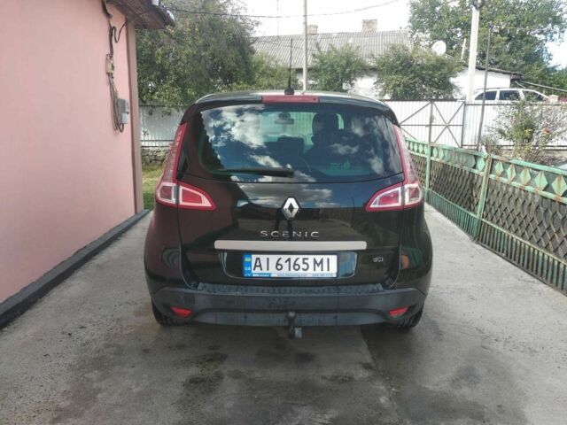 Рено Сценік III 2011 у Гайвороне на Automoto.ua Чорний Рено Сценік III, об'ємом двигуна 1.5 л та пробігом 271 тис. км за 6999 $, фото 5 на Automoto.ua