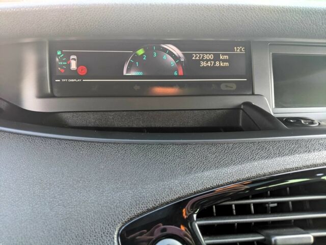 Чорний Рено Сценік III, об'ємом двигуна 1.6 л та пробігом 227 тис. км за 9500 $, фото 7 на Automoto.ua