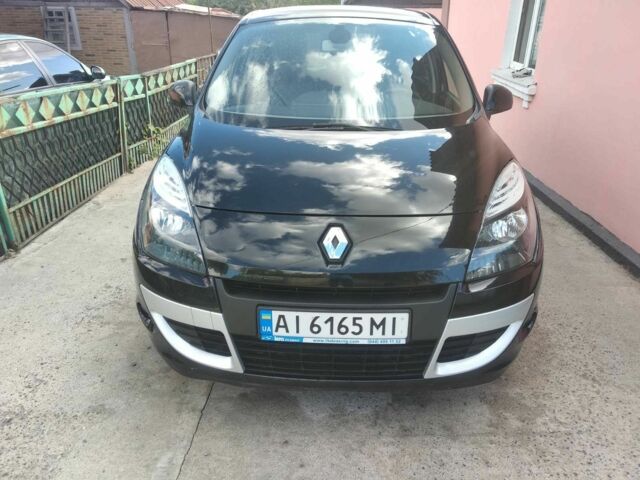 Рено Сценік III 2011 у Гайвороне на Automoto.ua Чорний Рено Сценік III, об'ємом двигуна 1.5 л та пробігом 271 тис. км за 6999 $, фото 3 на Automoto.ua