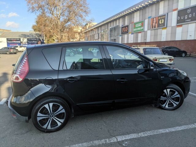 Чорний Рено Сценік III, об'ємом двигуна 1.6 л та пробігом 227 тис. км за 9500 $, фото 3 на Automoto.ua