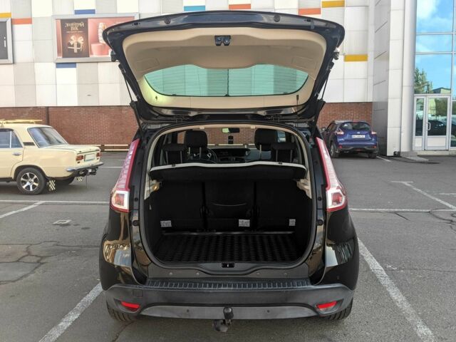 Чорний Рено Сценік III, об'ємом двигуна 1.6 л та пробігом 227 тис. км за 9500 $, фото 5 на Automoto.ua