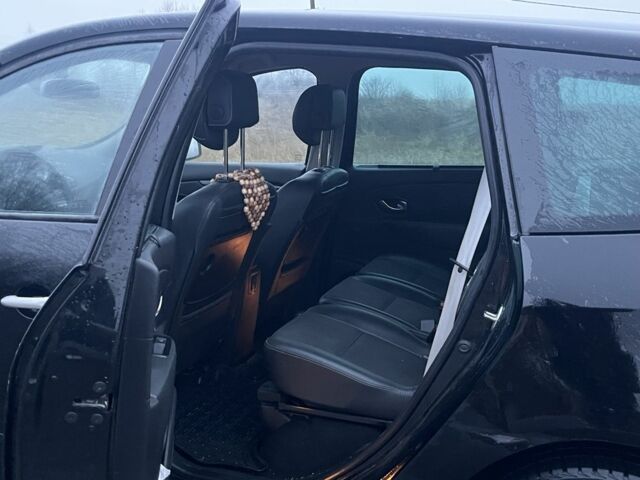 Чорний Рено Сценік III, об'ємом двигуна 1.5 л та пробігом 317 тис. км за 5250 $, фото 6 на Automoto.ua