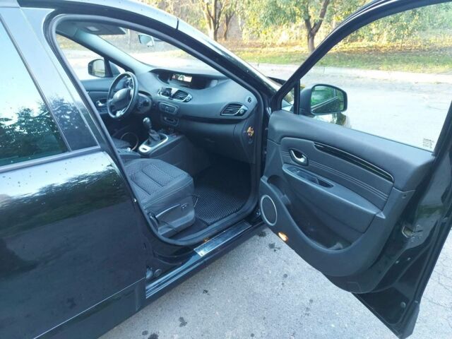 Черный Рено Сценик III, объемом двигателя 1.6 л и пробегом 320 тыс. км за 6600 $, фото 8 на Automoto.ua