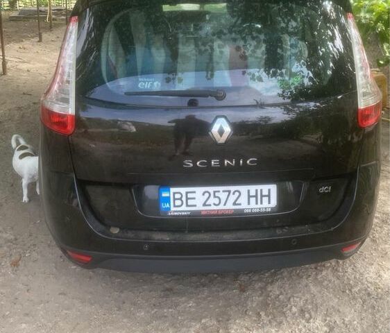 Черный Рено Сценик III, объемом двигателя 1.5 л и пробегом 240 тыс. км за 8500 $, фото 2 на Automoto.ua