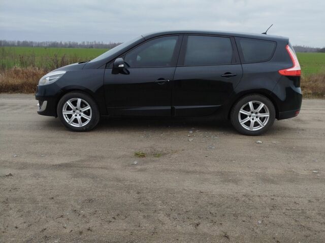 Черный Рено Сценик III, объемом двигателя 0 л и пробегом 398 тыс. км за 7200 $, фото 1 на Automoto.ua