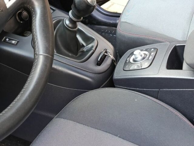 Черный Рено Сценик III, объемом двигателя 1.5 л и пробегом 232 тыс. км за 7200 $, фото 3 на Automoto.ua