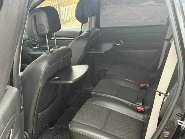 Черный Рено Сценик III, объемом двигателя 0 л и пробегом 179 тыс. км за 10550 $, фото 10 на Automoto.ua