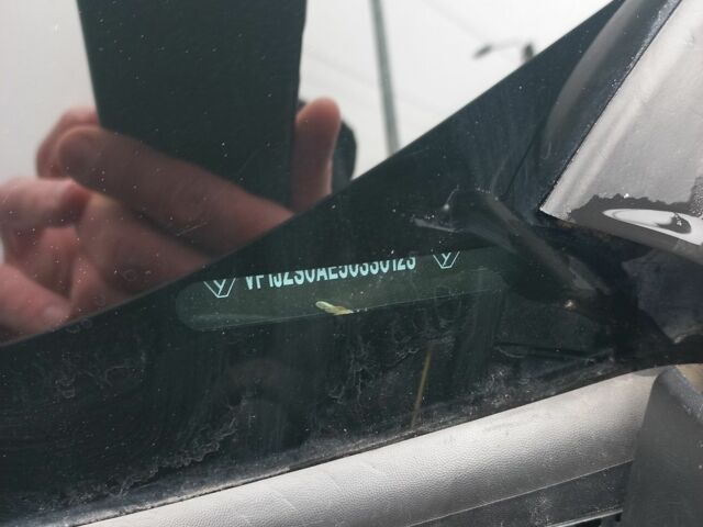 Черный Рено Сценик III, объемом двигателя 1.5 л и пробегом 305 тыс. км за 8200 $, фото 15 на Automoto.ua