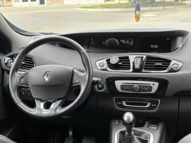 Чорний Рено Сценік III, об'ємом двигуна 1.6 л та пробігом 167 тис. км за 10799 $, фото 7 на Automoto.ua